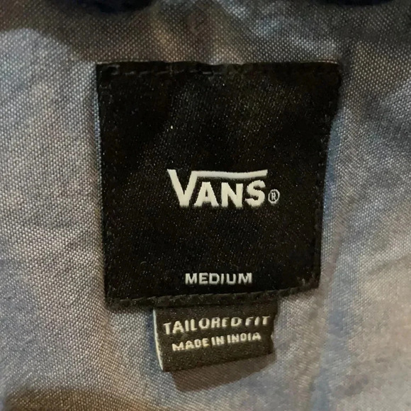 Vans Wayland II Long Sleeved plaid flannel shirt, navy & red. Men’s size medium - Picture 4 of 11